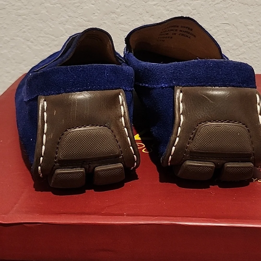 Shoes - Picture 5 of 5